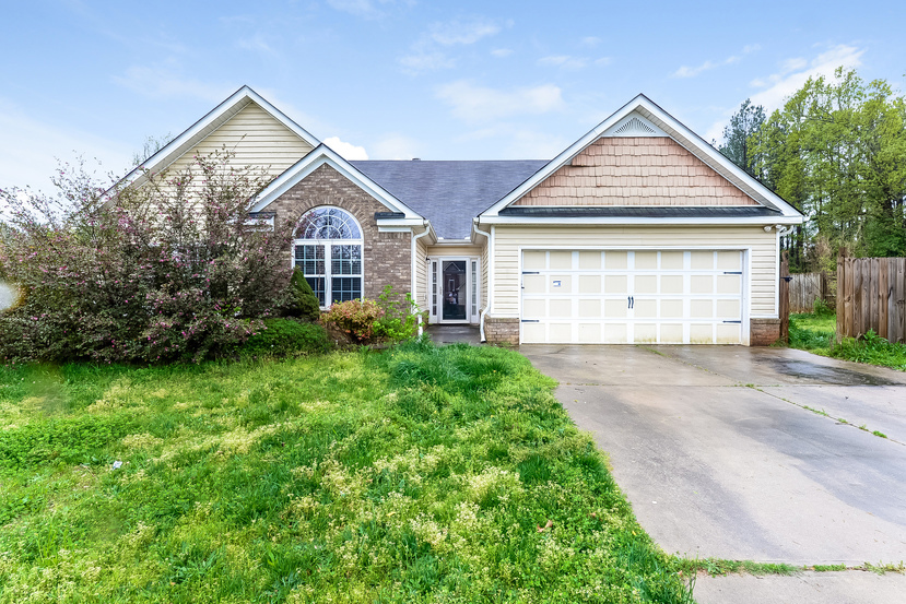 190 River Crest Ln Covington, GA 30016